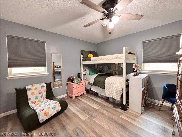 8811 Sebastian Court, Hackett, AR 72937