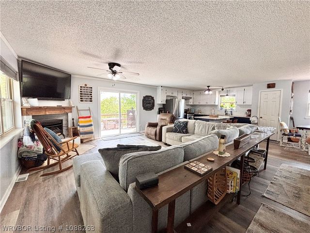 8811 Sebastian Court, Hackett, AR 72937