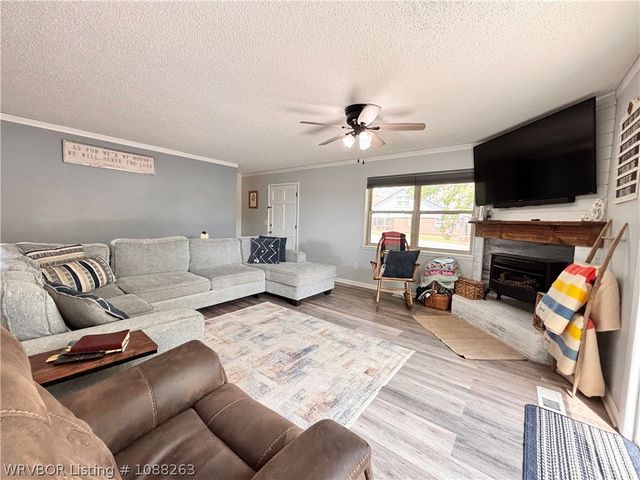 8811 Sebastian Court, Hackett, AR 72937