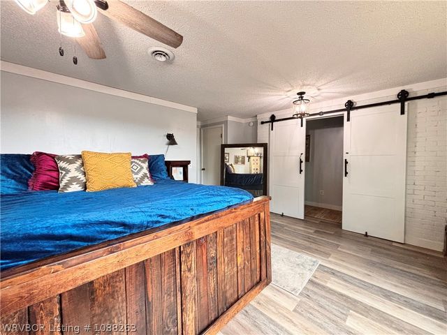 8811 Sebastian Court, Hackett, AR 72937