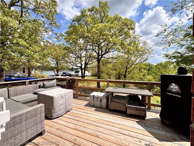 8811 Sebastian Court, Hackett, AR 72937