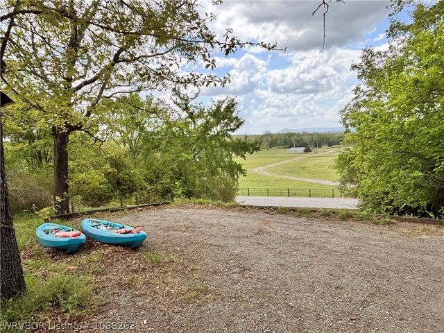 8811 Sebastian Court, Hackett, AR 72937