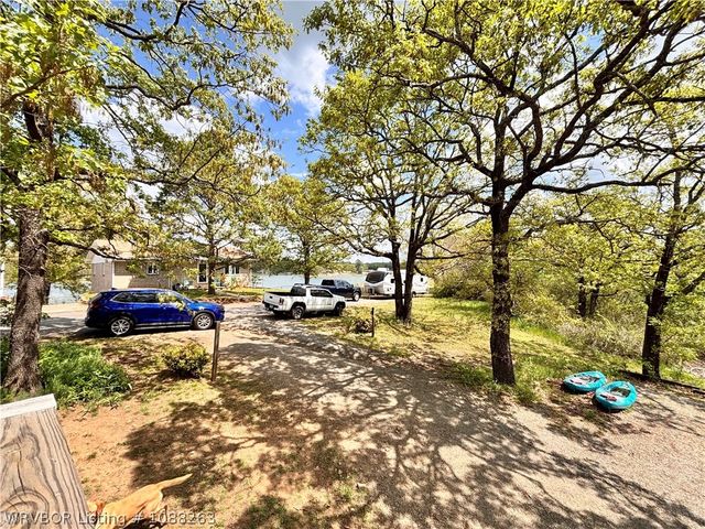 8811 Sebastian Court, Hackett, AR 72937