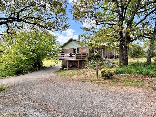 8811 Sebastian Court, Hackett, AR 72937