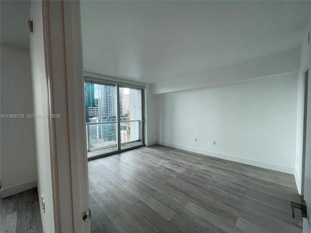 55 SE 6th St 2003, Miami, FL 33131