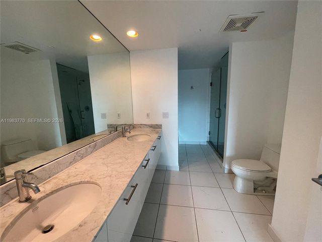 55 SE 6th St 2003, Miami, FL 33131
