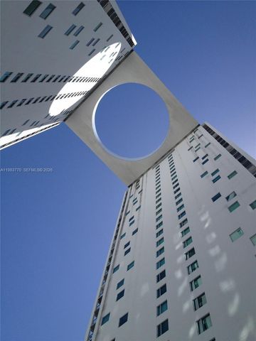 55 SE 6th St 2003, Miami, FL 33131