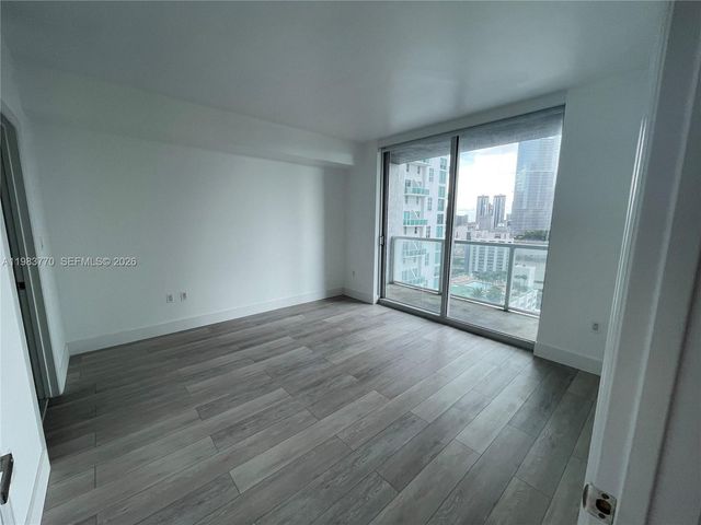 55 SE 6th St 2003, Miami, FL 33131