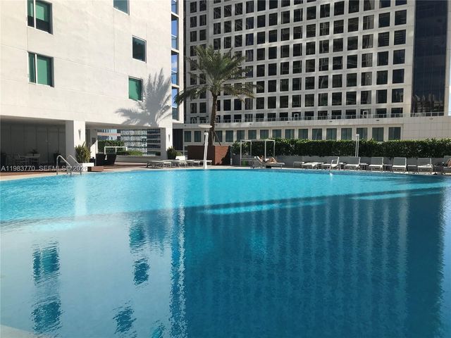 55 SE 6th St 2003, Miami, FL 33131