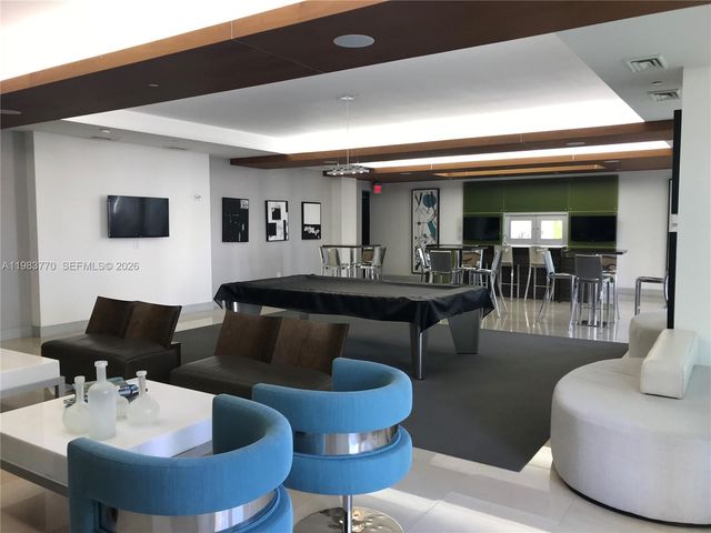 55 SE 6th St 2003, Miami, FL 33131