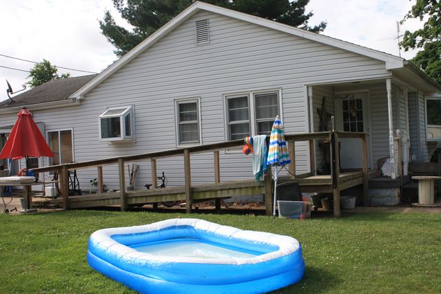 1 Elm Drive, Bethany, IL 61914