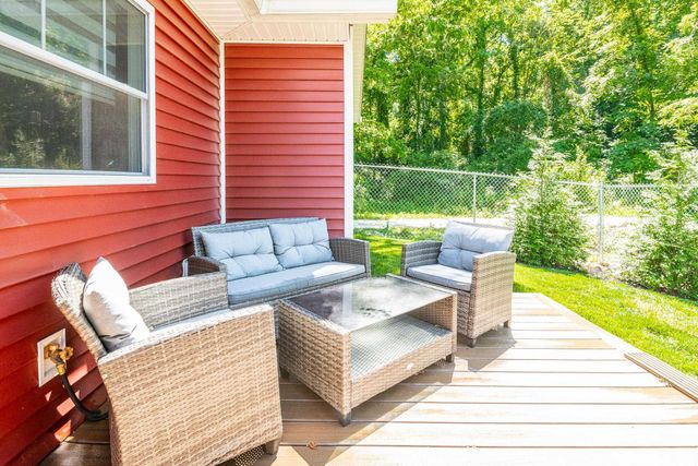 1062 E Ruby Creek Drive, Ellettsville, IN 47429