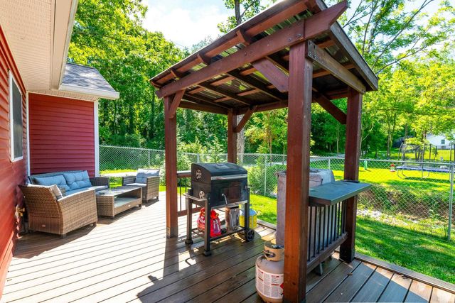 1062 E Ruby Creek Drive, Ellettsville, IN 47429