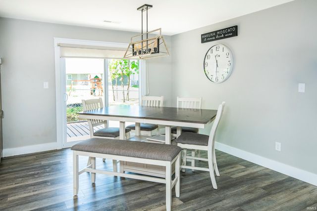 1062 E Ruby Creek Drive, Ellettsville, IN 47429