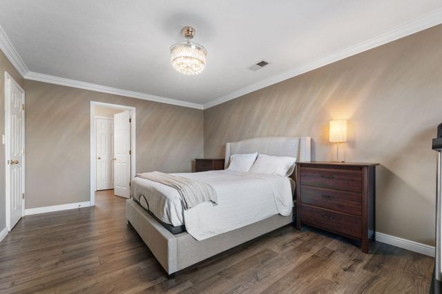 4989 N Remington Square, La Porte, IN 46350