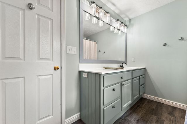 4989 N Remington Square, La Porte, IN 46350