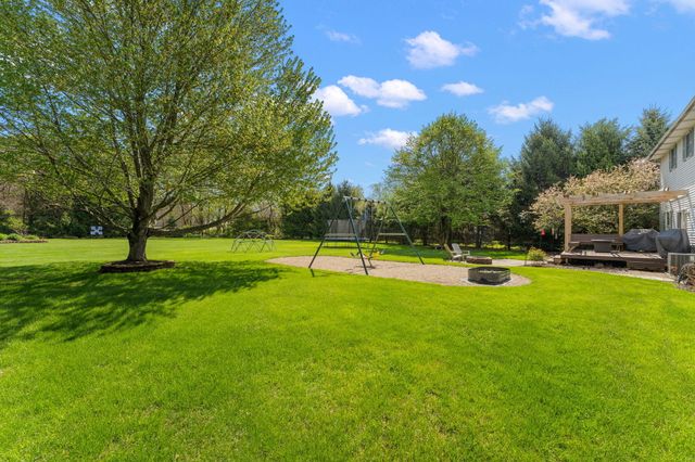 4989 N Remington Square, La Porte, IN 46350