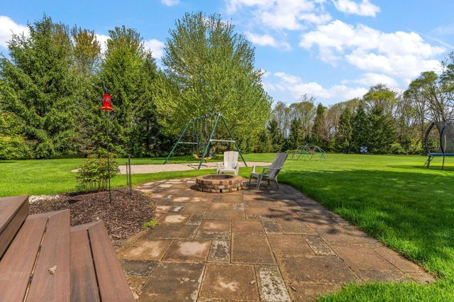 4989 N Remington Square, La Porte, IN 46350