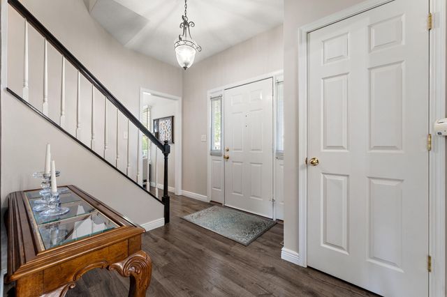 4989 N Remington Square, La Porte, IN 46350