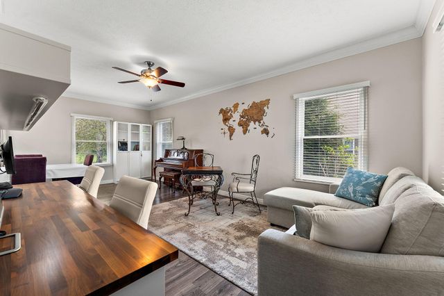 4989 N Remington Square, La Porte, IN 46350