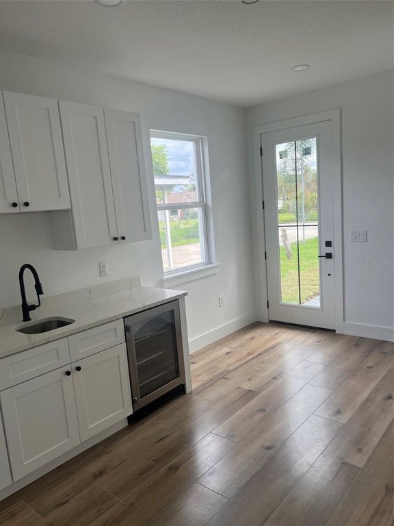 Image 12 of property listing at 7113 TURQUOISE LANE, Orlando, FL 32807