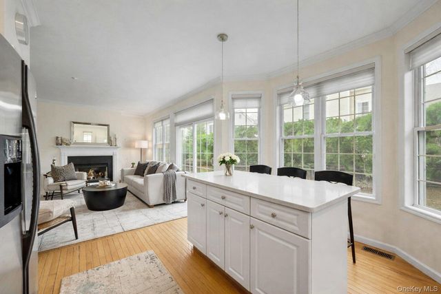 33 Valimar Boulevard, White Plains, NY 10603