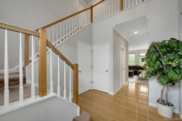 33 Valimar Boulevard, White Plains, NY 10603