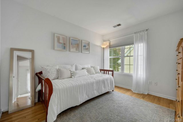 33 Valimar Boulevard, White Plains, NY 10603