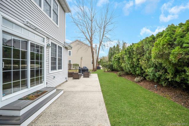 33 Valimar Boulevard, White Plains, NY 10603