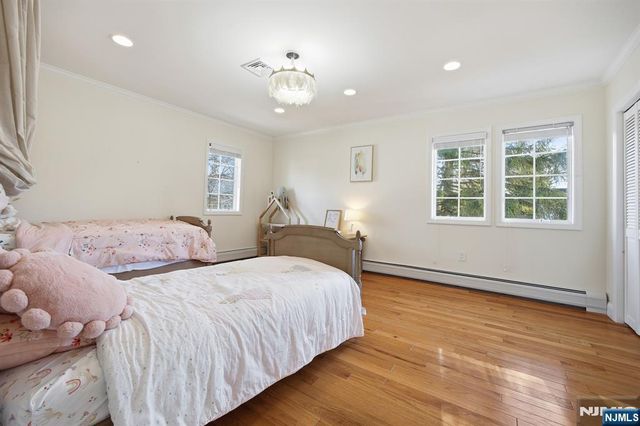 364 W Clinton Avenue, Tenafly, NJ 07670