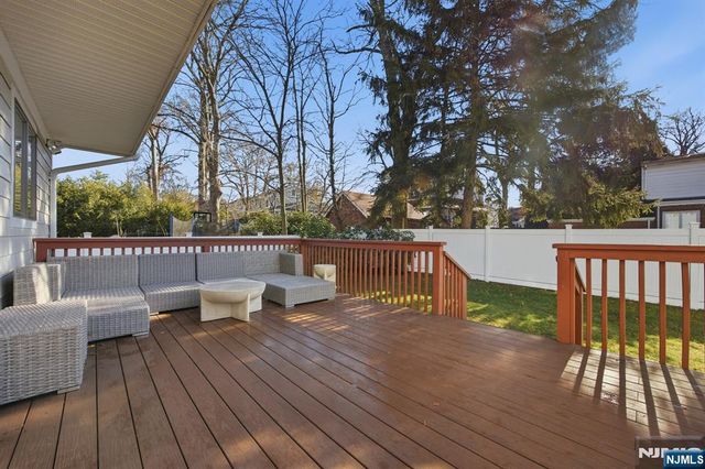 364 W Clinton Avenue, Tenafly, NJ 07670