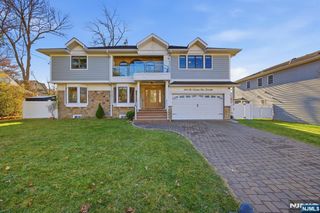 364 W Clinton Avenue, Tenafly, NJ 07670