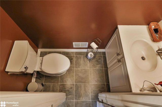 5016 Foxrun Lane, Whitehall Twp, PA 18052