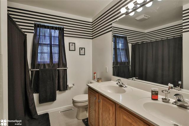 5016 Foxrun Lane, Whitehall Twp, PA 18052