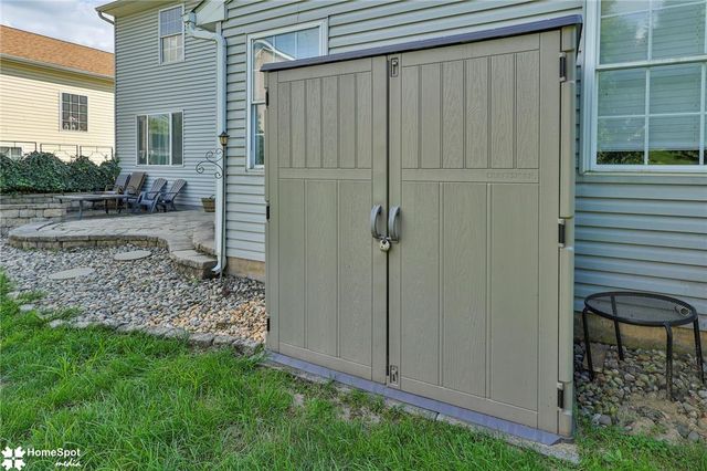 5016 Foxrun Lane, Whitehall Twp, PA 18052