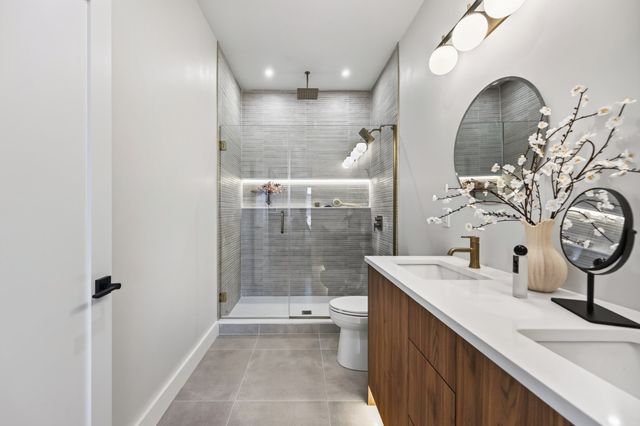 250 Bremen U2, Boston, MA 02128