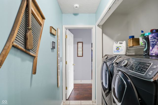 1073 Central Park Boulevard S, Greenwood, IN 46143