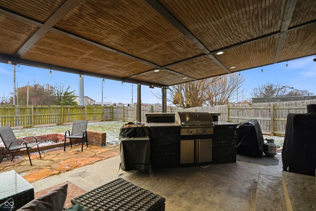 1073 Central Park Boulevard S, Greenwood, IN 46143