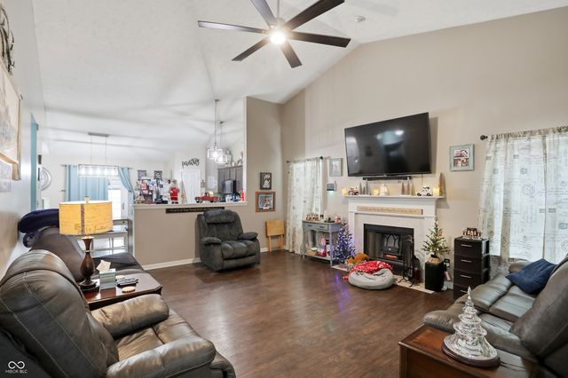 1073 Central Park Boulevard S, Greenwood, IN 46143