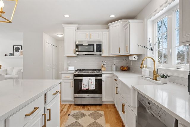 1180 Elm St Willow, Leominster, MA 01453