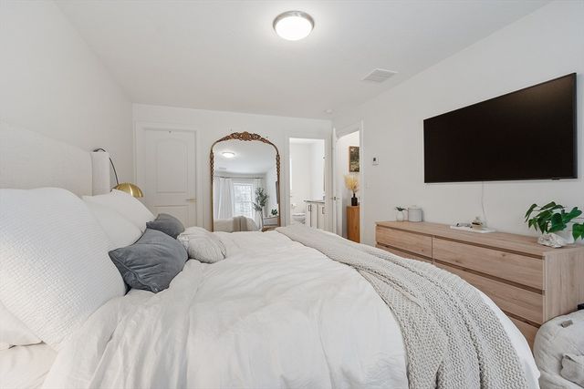 1180 Elm St Willow, Leominster, MA 01453