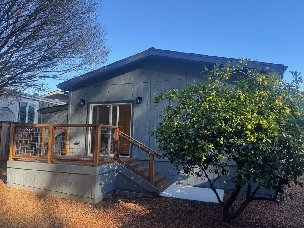 Image 15 of property listing at 3321 Ashwood Way, Soquel, CA 95073