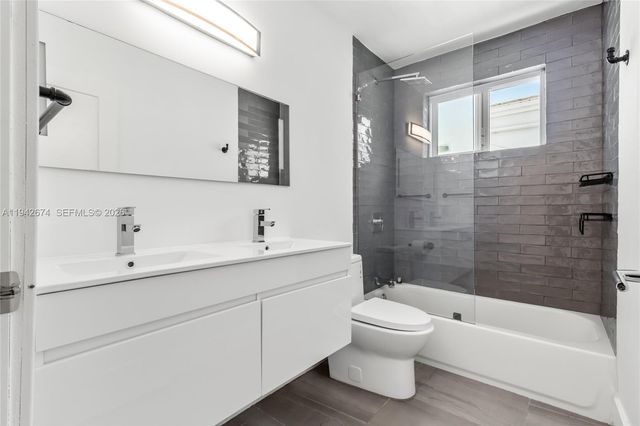 3855 SW 1st St, Miami, FL 33134