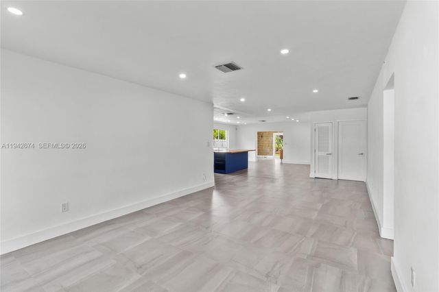 3855 SW 1st St, Miami, FL 33134