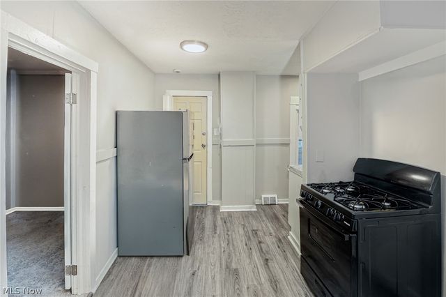 3118 W 30th Street, Cleveland, OH 44109