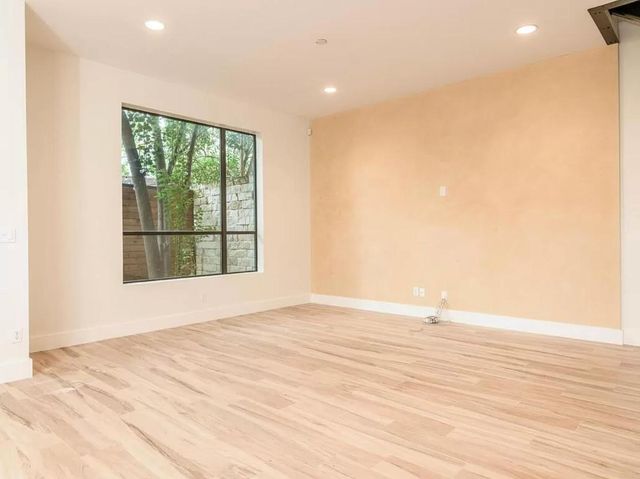1907 W 30th ST B, Austin, TX 78703