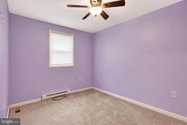 25 TIMBER RIDGE RD, Morgantown, PA 19543