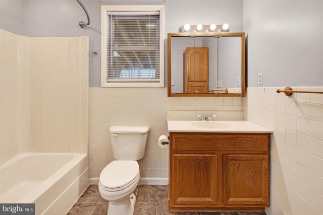 25 TIMBER RIDGE RD, Morgantown, PA 19543