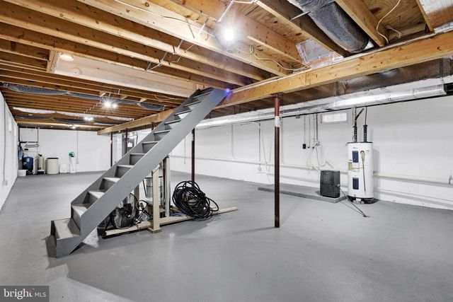 25 TIMBER RIDGE RD, Morgantown, PA 19543