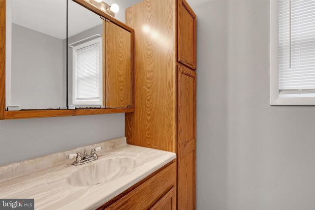 25 TIMBER RIDGE RD, Morgantown, PA 19543